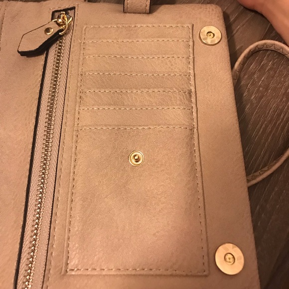 Crossbody Purse! - Picture 5 of 5